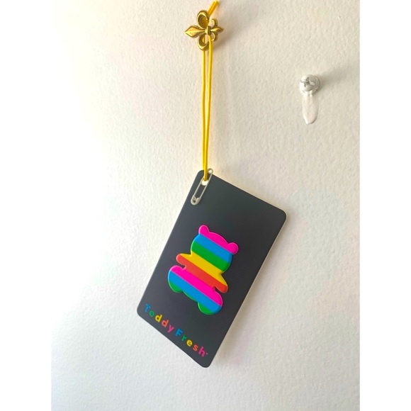 🎀Puffy Teddy Sticker Tag Colorful Striped - Picture 2 of 2